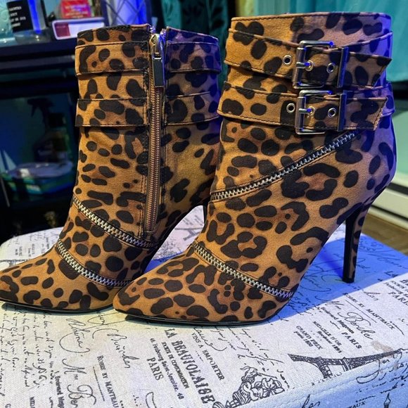 High heel Leopard Print Boots - Picture 1 of 6